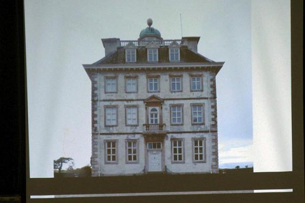 9. Dolls' House.JPG